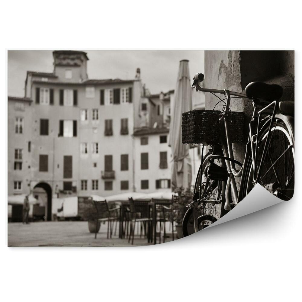 Okleina na ścianę Stary rower z koszykiem miasto rynek