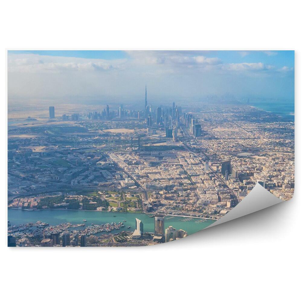 Fototapeta widok z lotu ptaka Dubaj wieżowce rzeka niebo chmury
