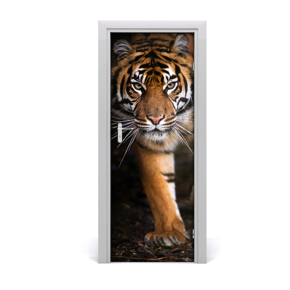 Fototapeta samoprzylepna na drzwi Dziki tygrys