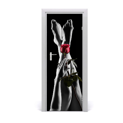 Naklejka fototapeta na drzwi Kobiece stopy i dłonie