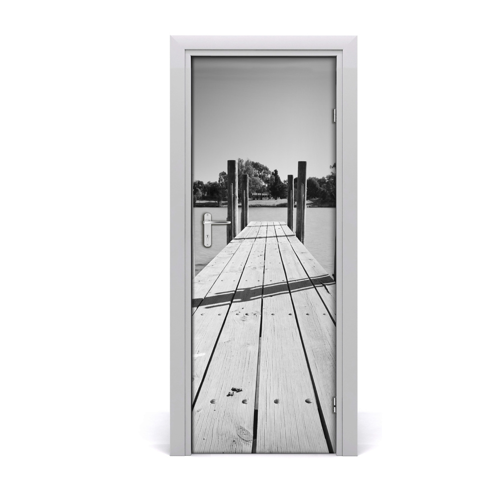 Fototapeta samoprzylepna na drzwi Drewniane molo czarno-białe