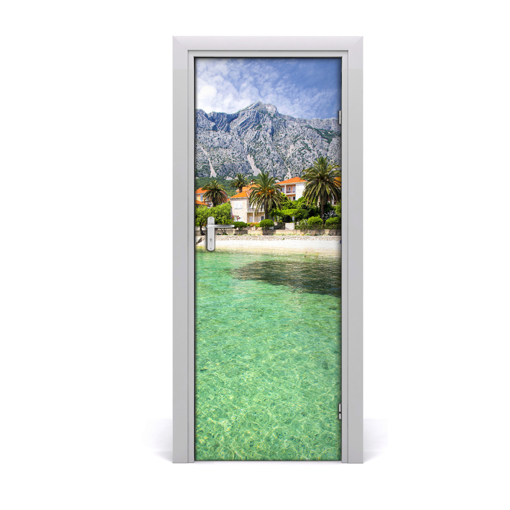 Naklejka fototapeta na drzwi Plaża w Chorwacji góry