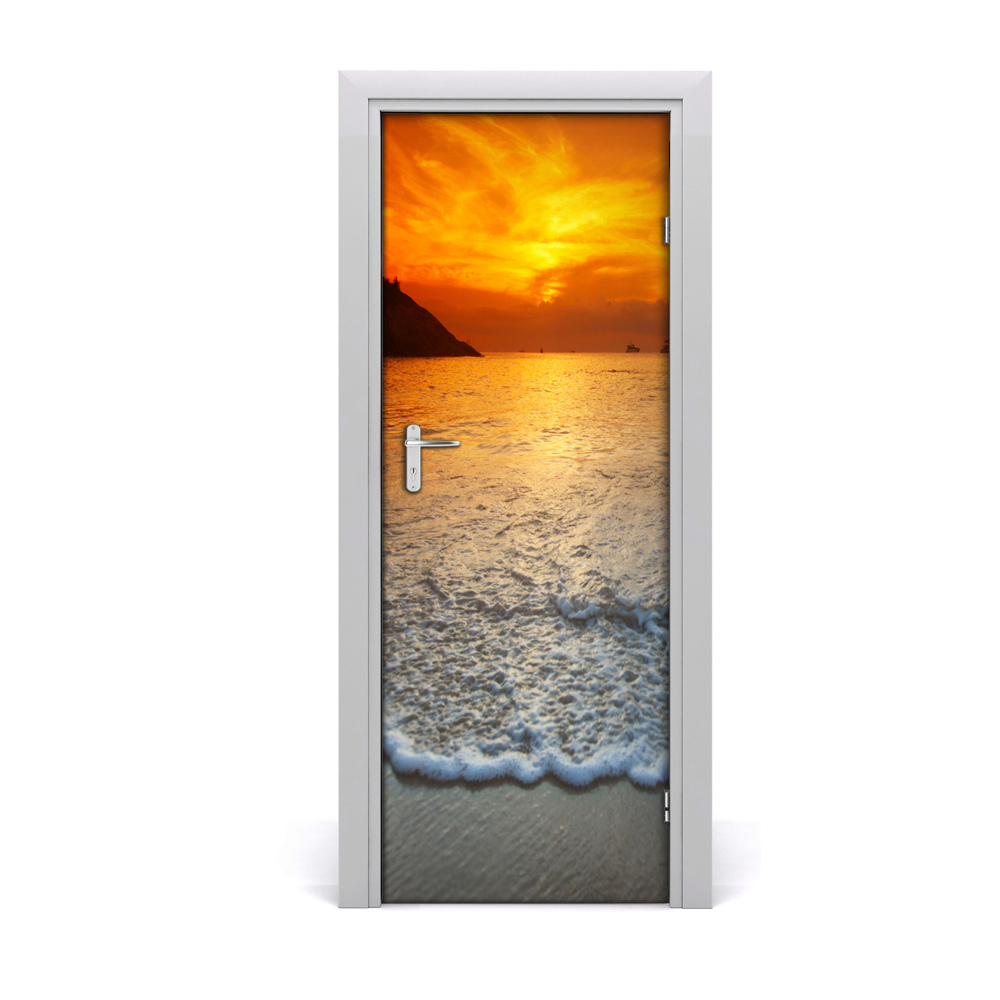 Naklejka fototapeta na drzwi Zachód słońca fale morza