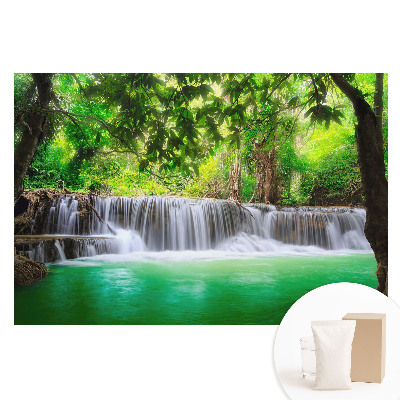 Fototapeta flizelinowa z nadrukiem Wodospad w otoczeniu zieleni
