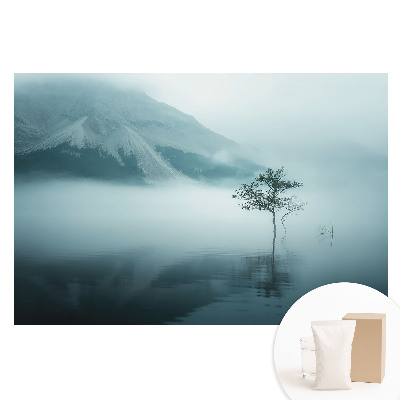 Fototapeta z nadrukiem na flizelinie Samotne drzewo w porannej mgle