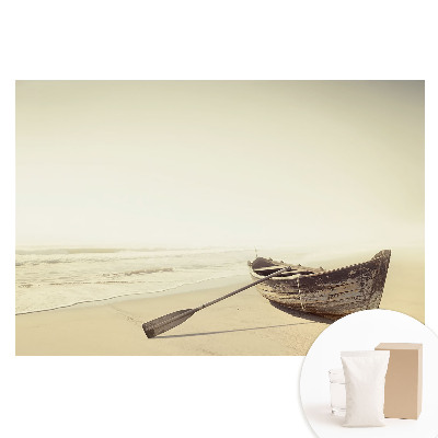 Fototapeta z nadrukiem na flizelinie Spokojna łódź na plaży