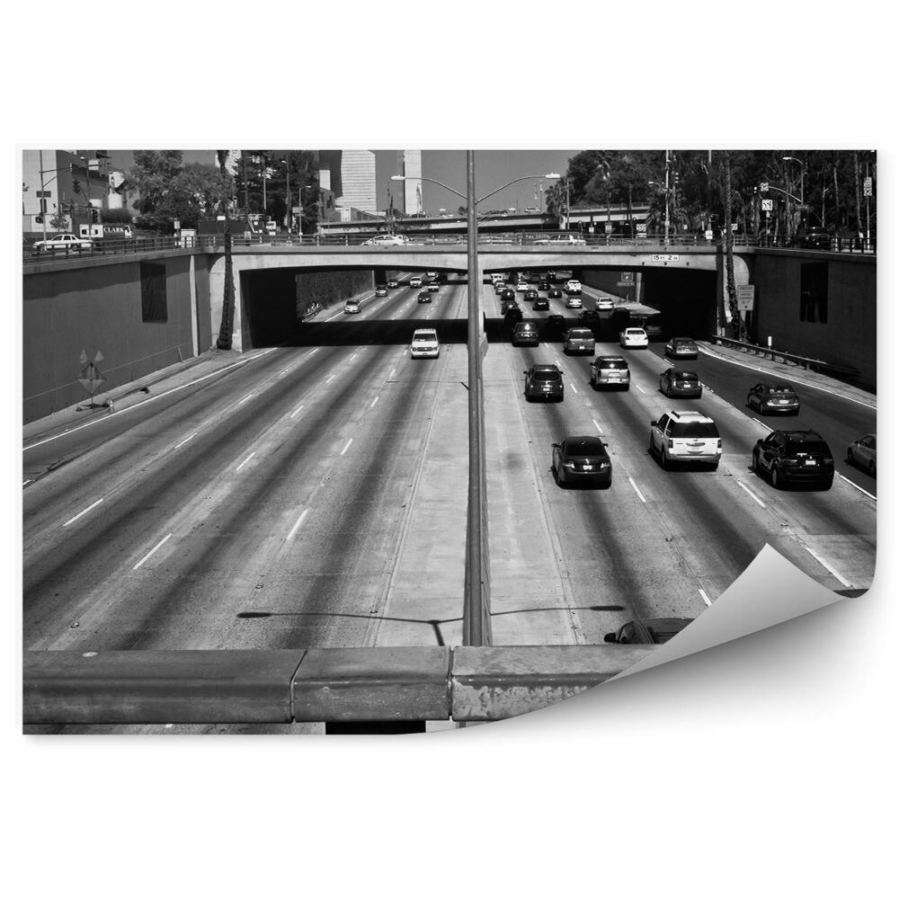Okleina na ścianę Czarno-białe zdjęcie autostrady miasto samochody