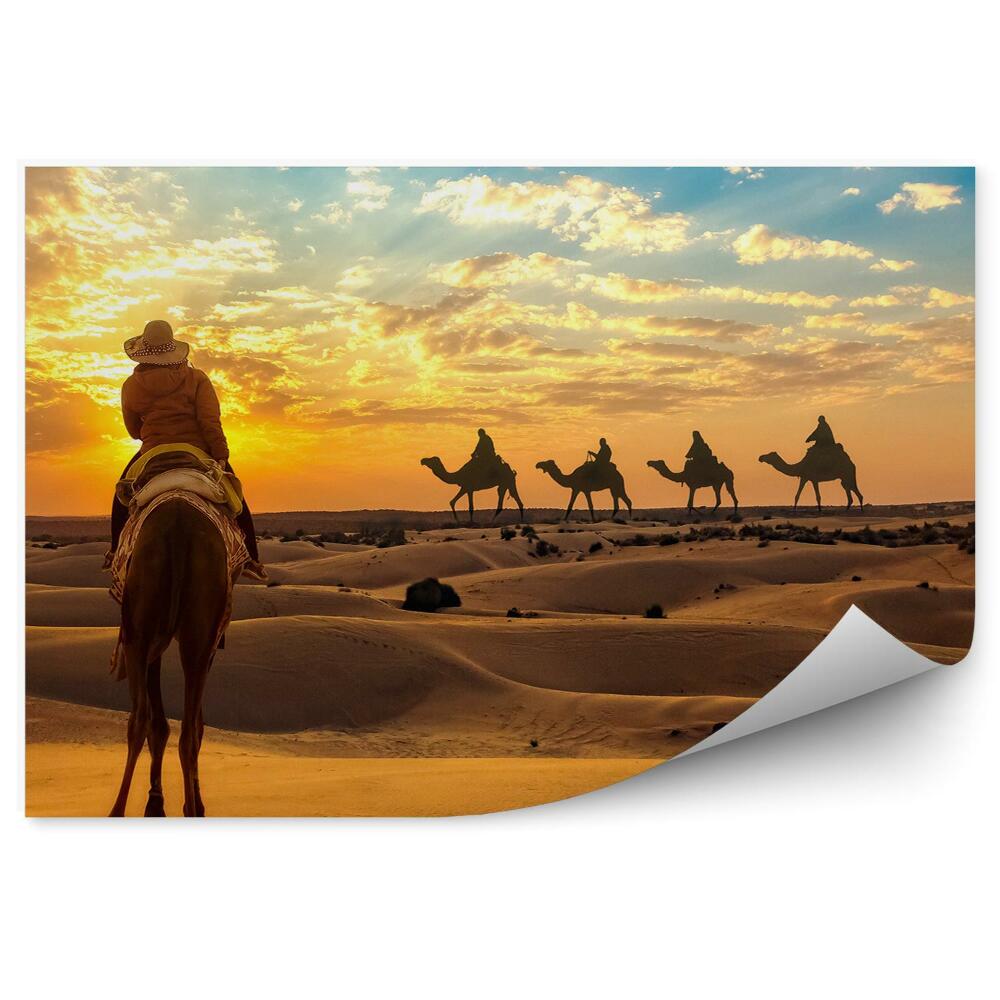 Okleina na ścianę Wielbłądy karawana zachód słońca na pustyni safari
