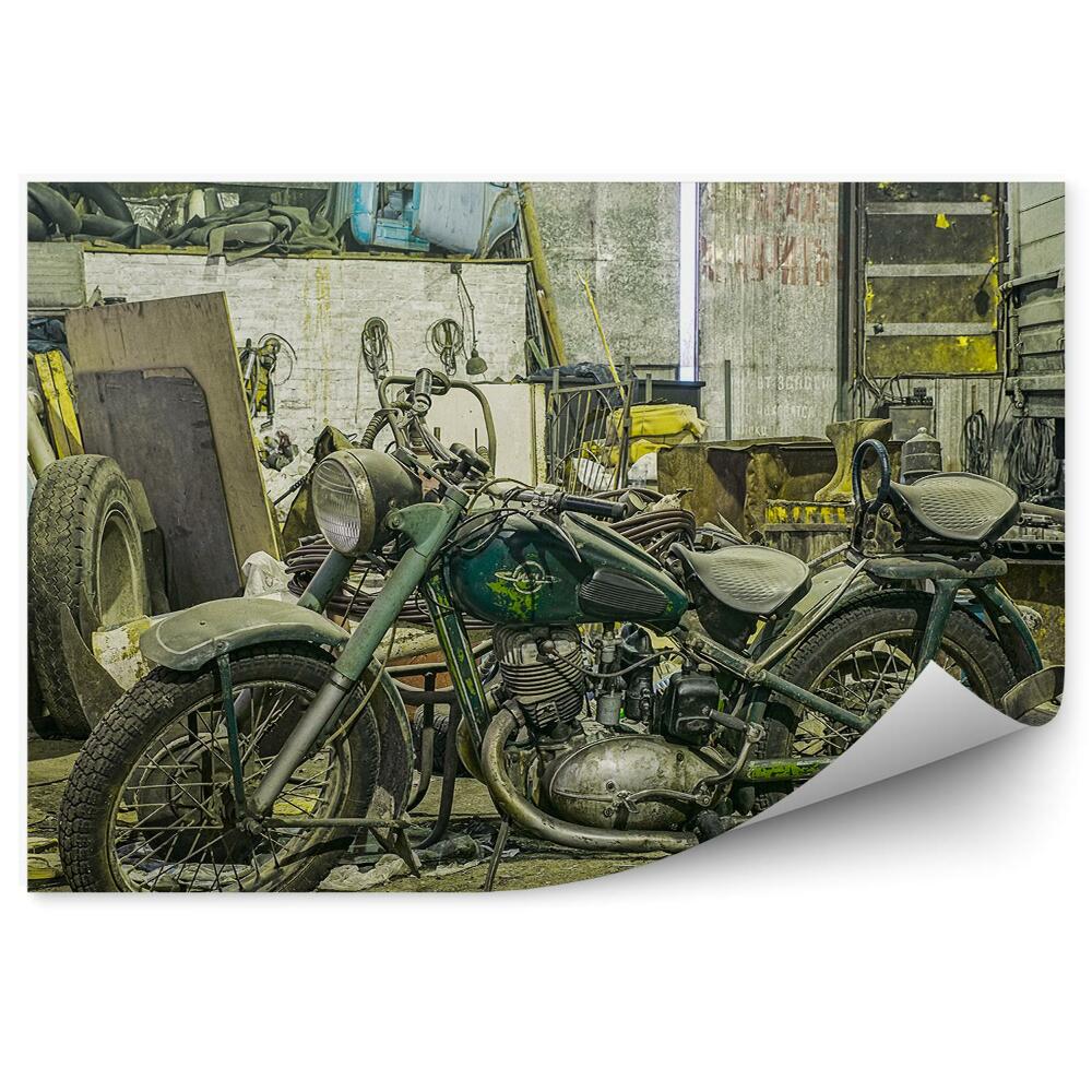 Fototapeta na ścianę Stary retro motocykl w warsztacie