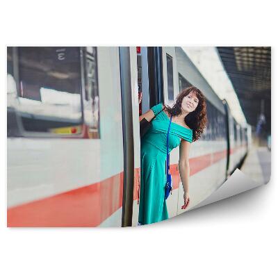Okleina na ścianę Młoda kobieta pociąg metro stacja