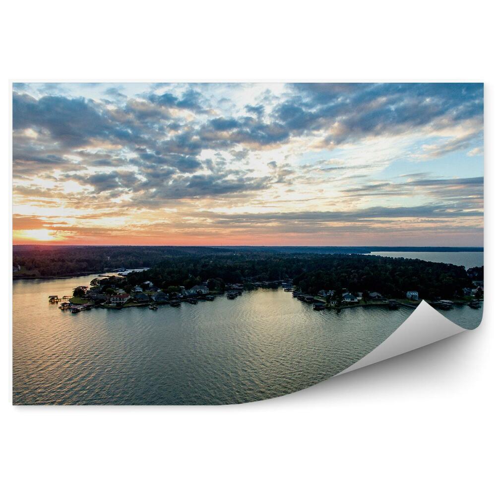 Fototapeta na ścianę Zachód słońca nad jeziorem widok z lotu ptaka