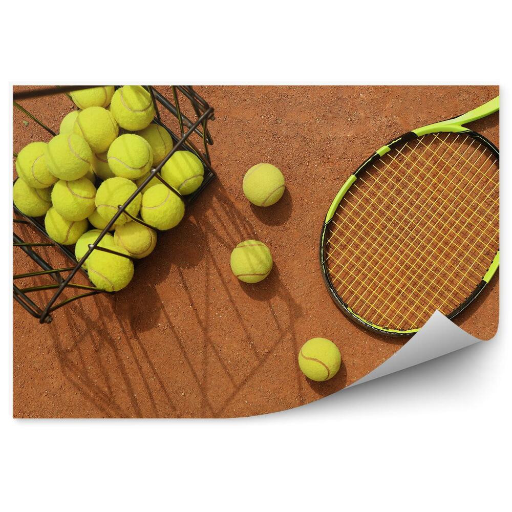 Fototapeta samoprzylepna Piłki tenisowe rakieta kort