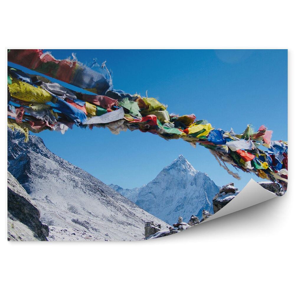 Okleina na ścianę Kolorowe flagi chusty pasmo górskie