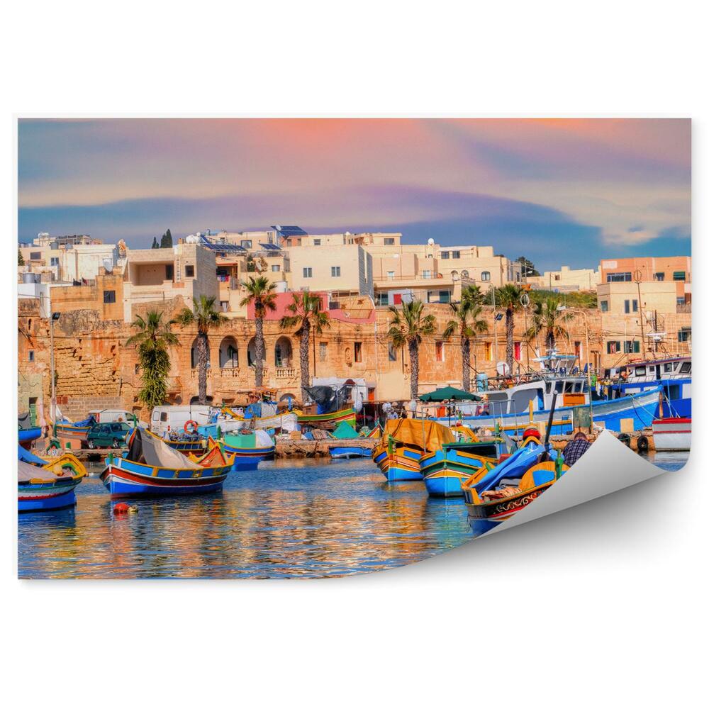 Fototapeta Malta budynki palmy kolorowe łodzie ocean palmy zachód słońca