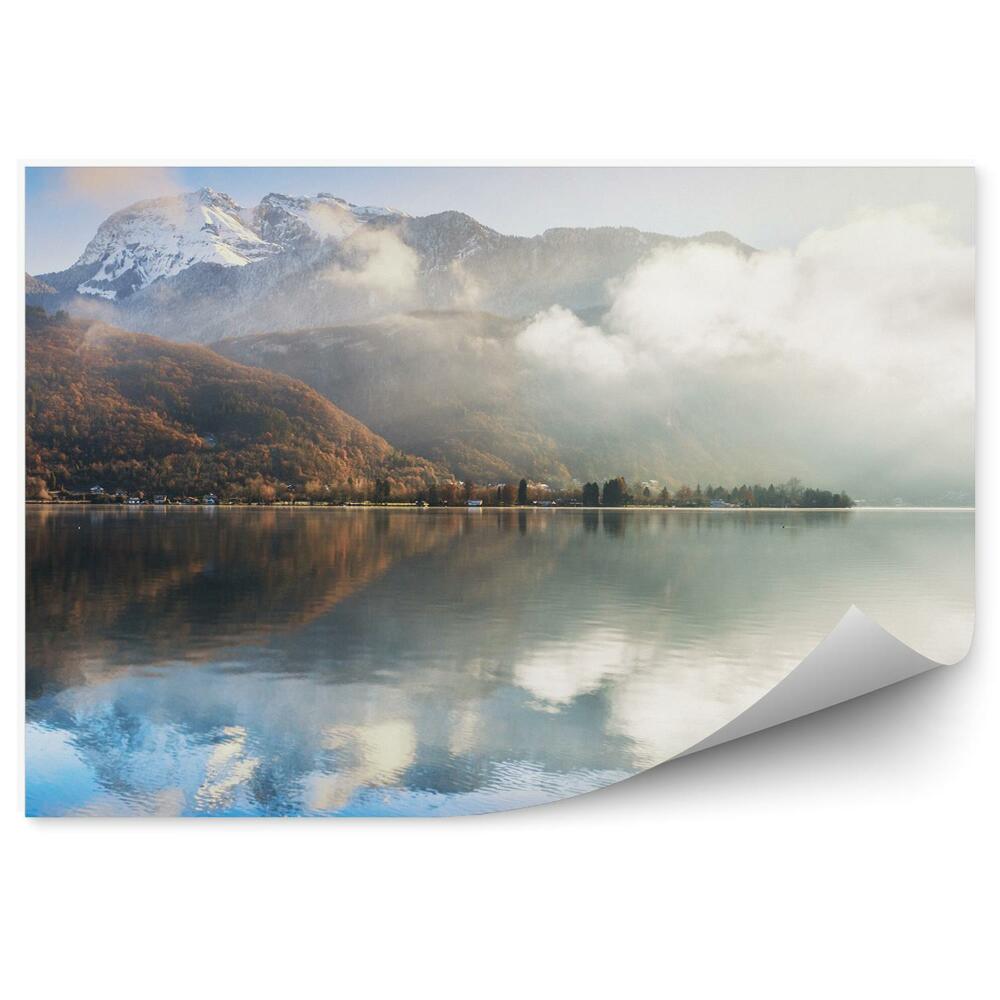 Fototapeta na ścianę Jezioro Annecy w Alpach francuskich wschód słońca.