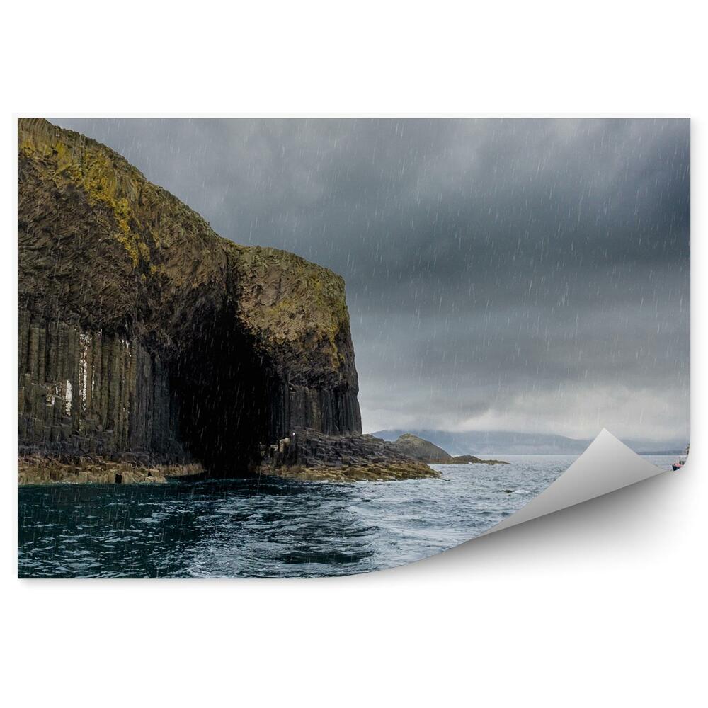 Fototapeta Szkocja wyspa staffa deszcz skały ocean łódź