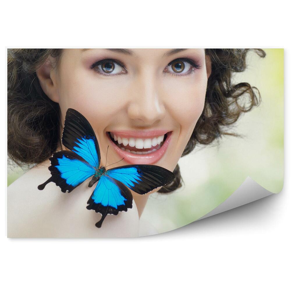 Fototapeta Motyl niebieskie czarne skrzydła kobieta uśmiech