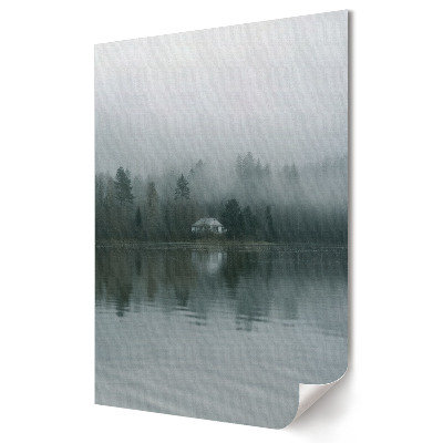 Plakat na materiale polycanvas Spokojna Chata w Mglistym Krajobrazie