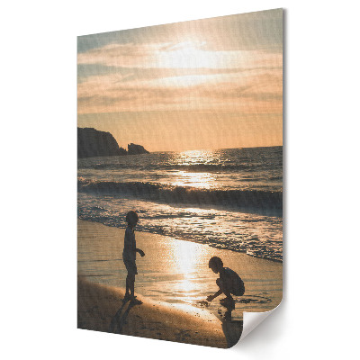 Nowoczesny plakat dekoracyjny Zabawa na plaży o zachodzie słońca