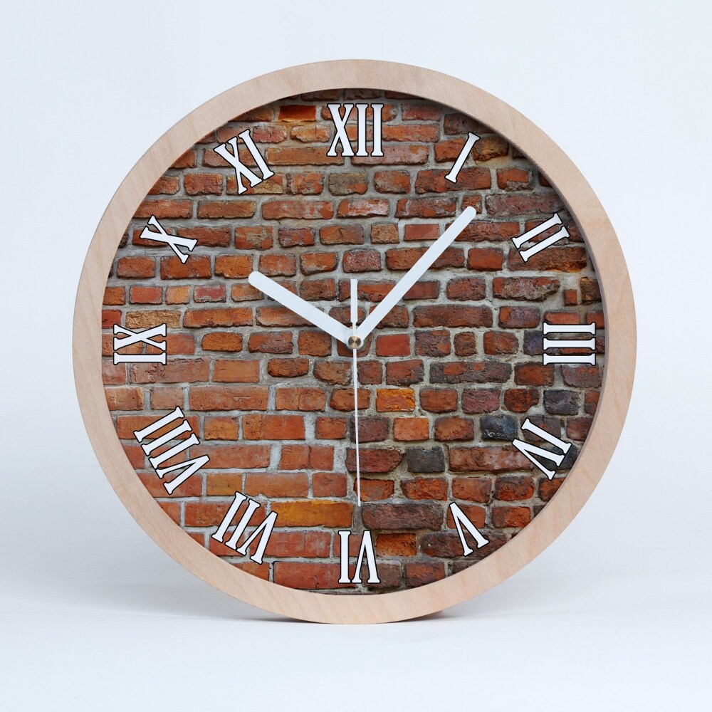 Drewniany zegar Ceglana ściana