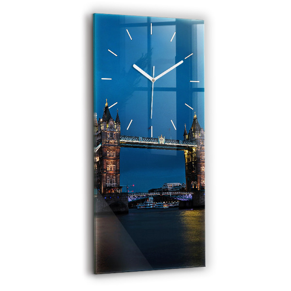 Zegar szklany Tower Bridge Londyn nocą